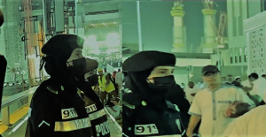 For the first time, female security personnel organize Umrah at Kaaba