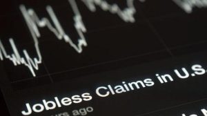 ‎US jobless claims rise to highest since October 2021