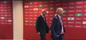 Video: Manchester United co-owner Avram Glazer ignores questions about club sale