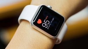 New Study Shows Smartwatches Can Detect Higher Risk of Heart Failure and Irregular Heart Rhythms