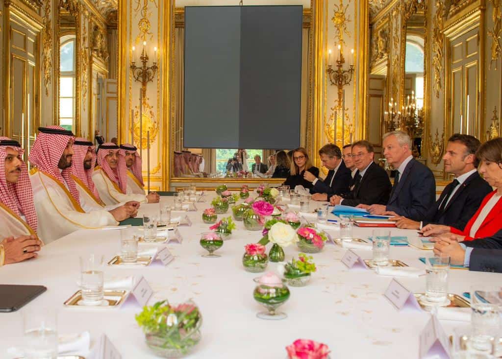 Saudi Crown Prince Meets French President at Elysee