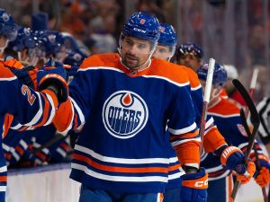 The sounds of a local Sports radio station go silent, leaving Edmonton Oilers fans to ask why: 9 Things