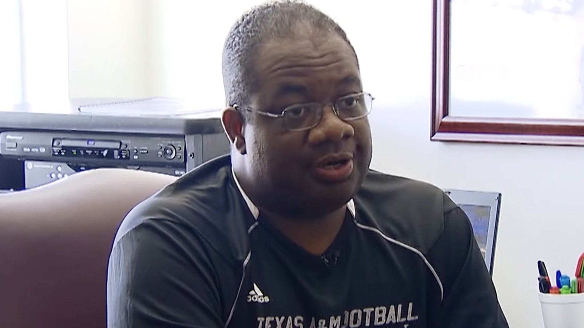 Texas A&M Football Coach, ‘Wrecking Crew’ Player Terry Price Dead At 55