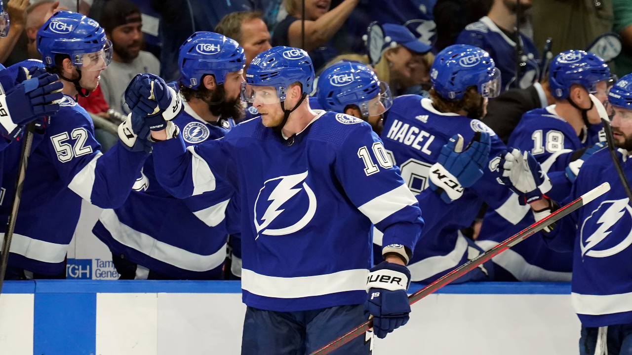 Blackhawks expected to sign forward Corey Perry to new deal