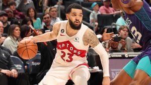 VanVleet scores 3-year, $130M contract with Rockets