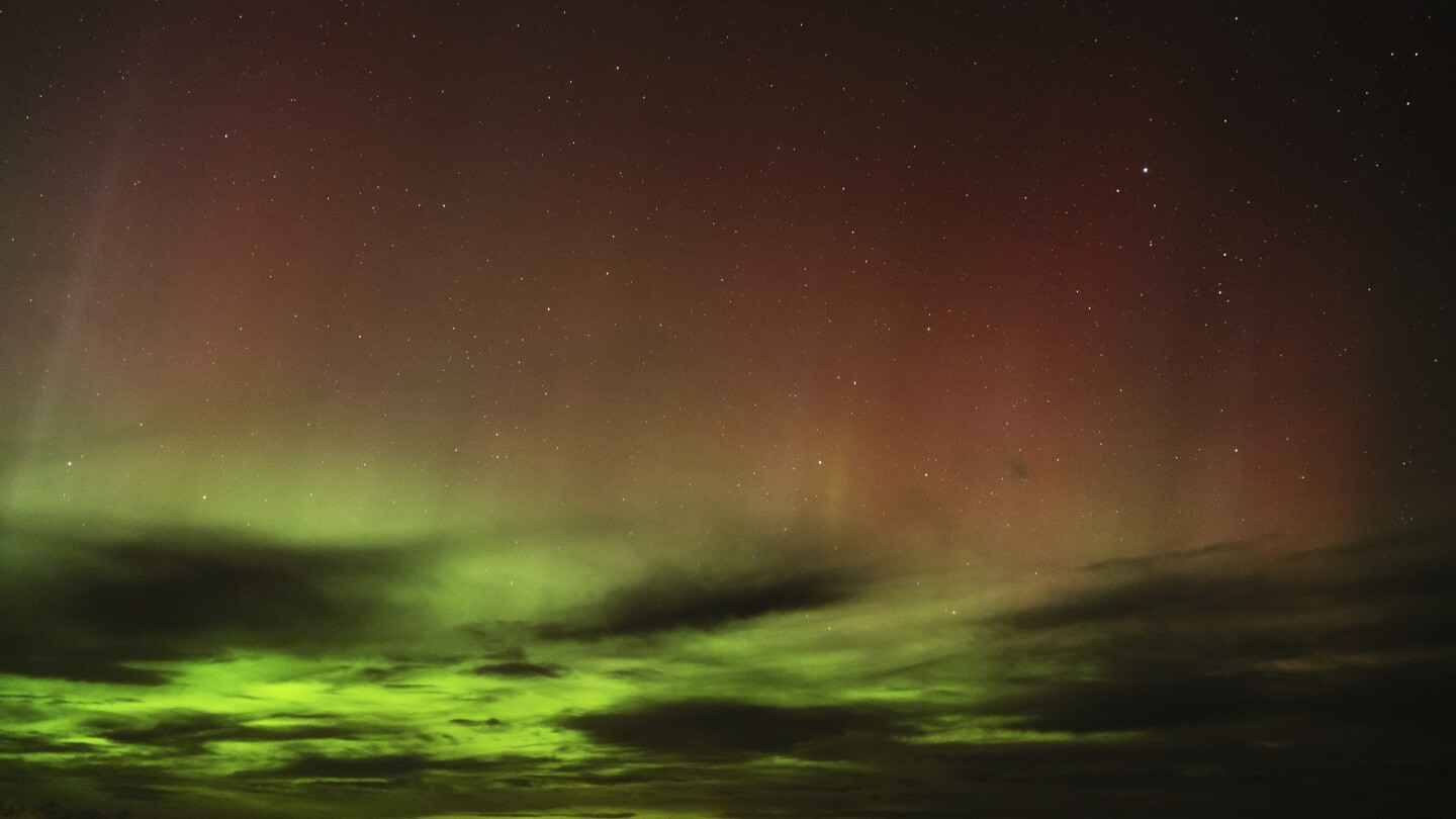 A solar storm on Thu is expected to make Northern Lights visible in 17 states