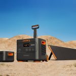 Free solar panel for the official launch of Jackery’s first modular power station: Explorer 2000 Plus with LiFePO4 battery and cascadable battery packs for a capacity of up to 12 kWh and an output power of 3000 watts -fast charging via up to six highly efficient, portable solar modules per battery pack