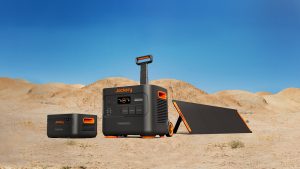 Free solar panel for the official launch of Jackery’s first modular power station: Explorer 2000 Plus with LiFePO4 battery and cascadable battery packs for a capacity of up to 12 kWh and an output power of 3000 watts -fast charging via up to six highly efficient, portable solar modules per battery pack