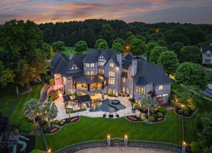 An Inside Look at NASCAR Star Kyle Busch’s $13 Million North Carolina Mansion Which is Up For Sale