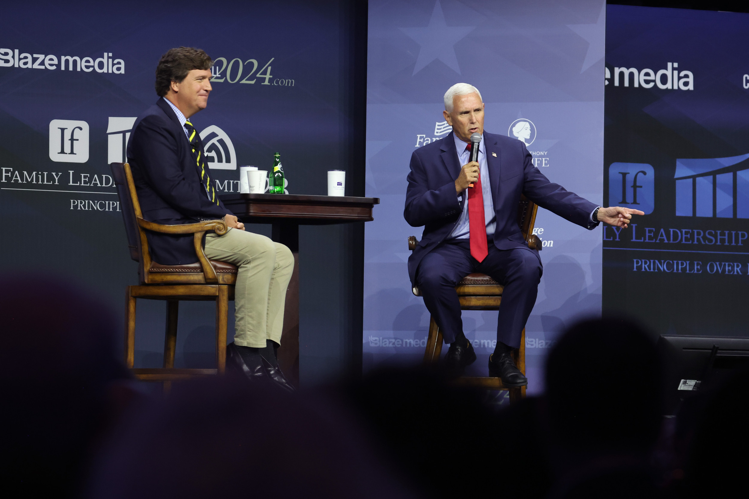 MAGA Cheers Tucker Carlson Confronting Mike Pence on Ukraine: ‘Obliterated’