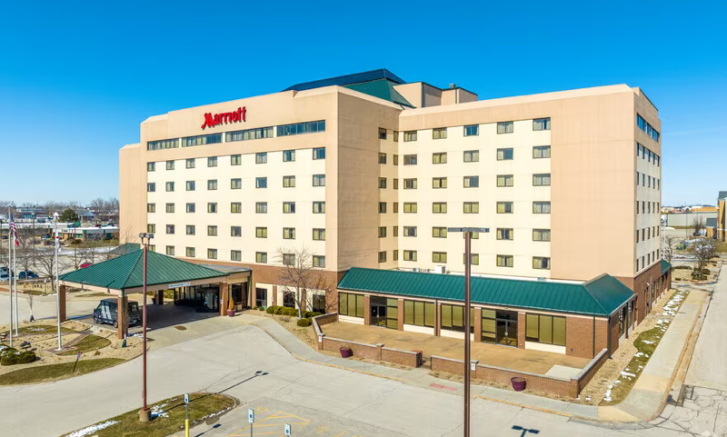 Former Cedar Rapids Marriott Hotel in Iowa to Convert to Radisson Brand