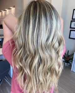 19 Best Champagne Blonde Hair Color Ideas for Every Skin Tone