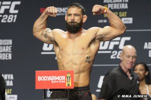 UFC middleweight Andre Petroski provides health update after avoiding rotator cuff surgery