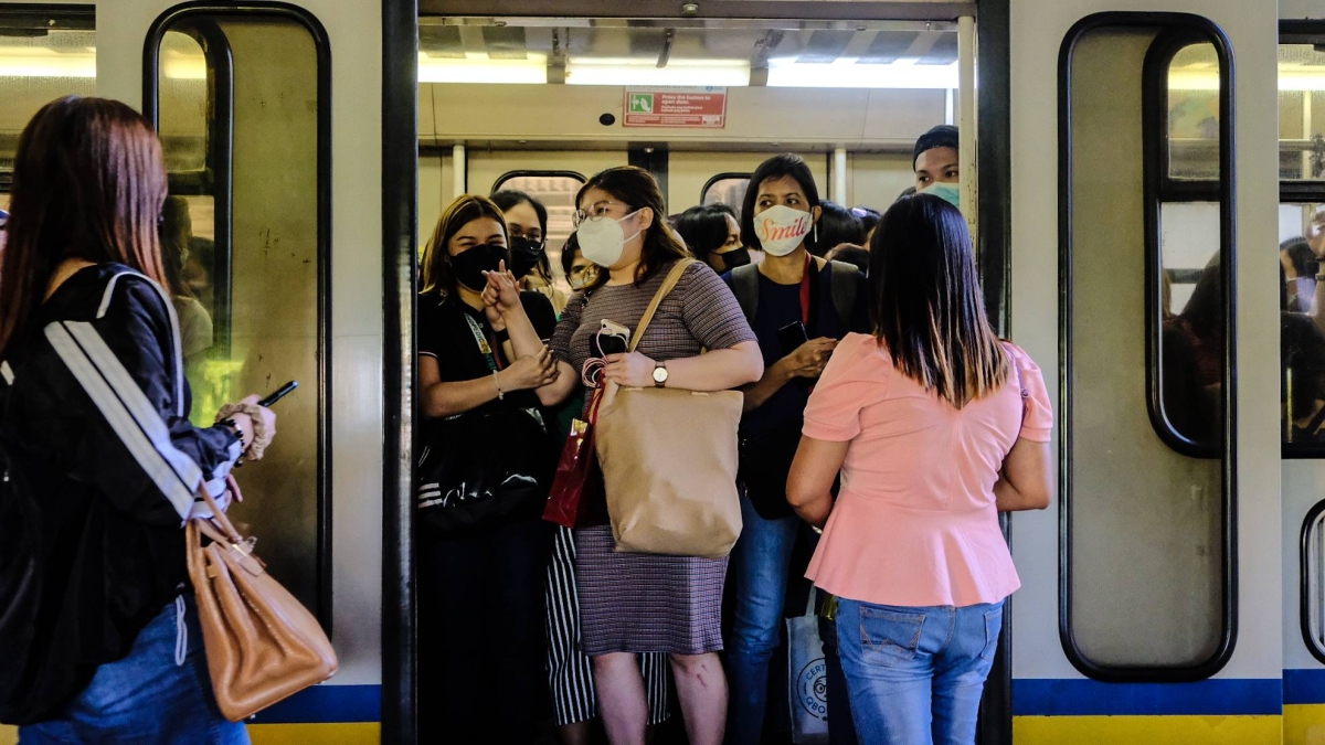 Mask wearing in public transport no longer required