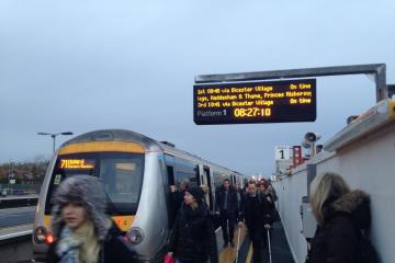 Railway line running between Oxford and London disrupted