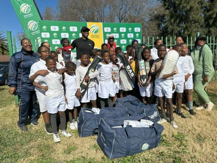 Lungi Ngidi bowls out GBV, takes cricket to Soweto school