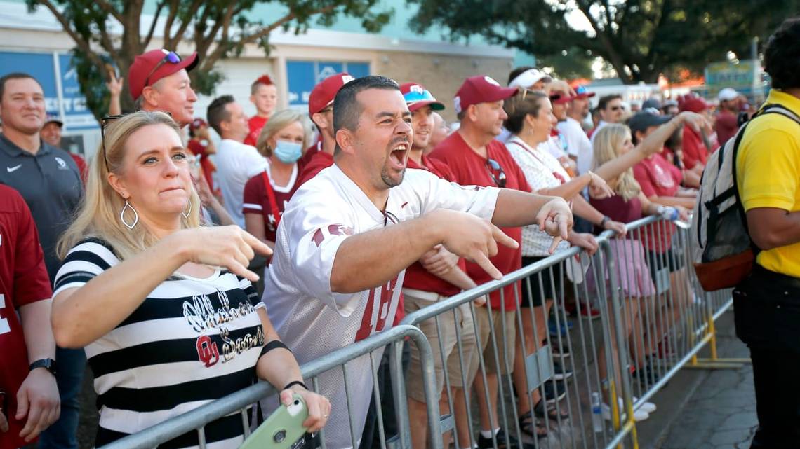 SEC Officials Hint at Future ‘Horns Down’ Penalties For Rest of Conference