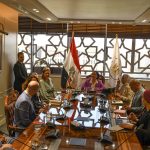 Egypt’s Environment Minister, Sanofi officials, discuss joint cooperation 