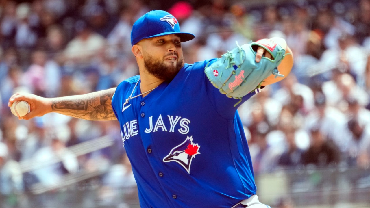 Manoah takes the mound as Blue Jays look to avoid series sweep against Mariners