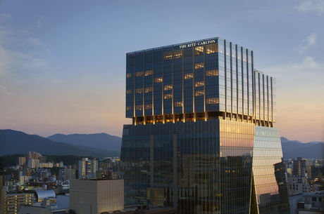 The Ritz-carlton Debuts In Fukuoka, Japan