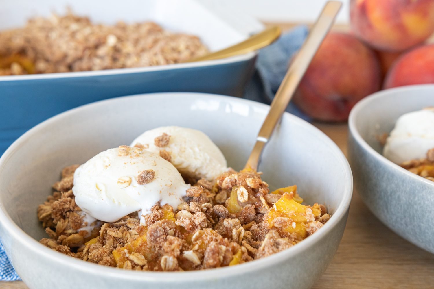 How to Make Healthy Peach Crisp