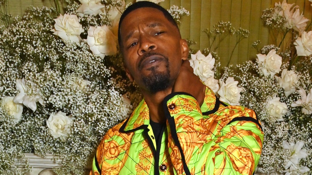 Jamie Foxx Calls Out “#FakeFriends” For Their “#FakeLove” Following Health Scare