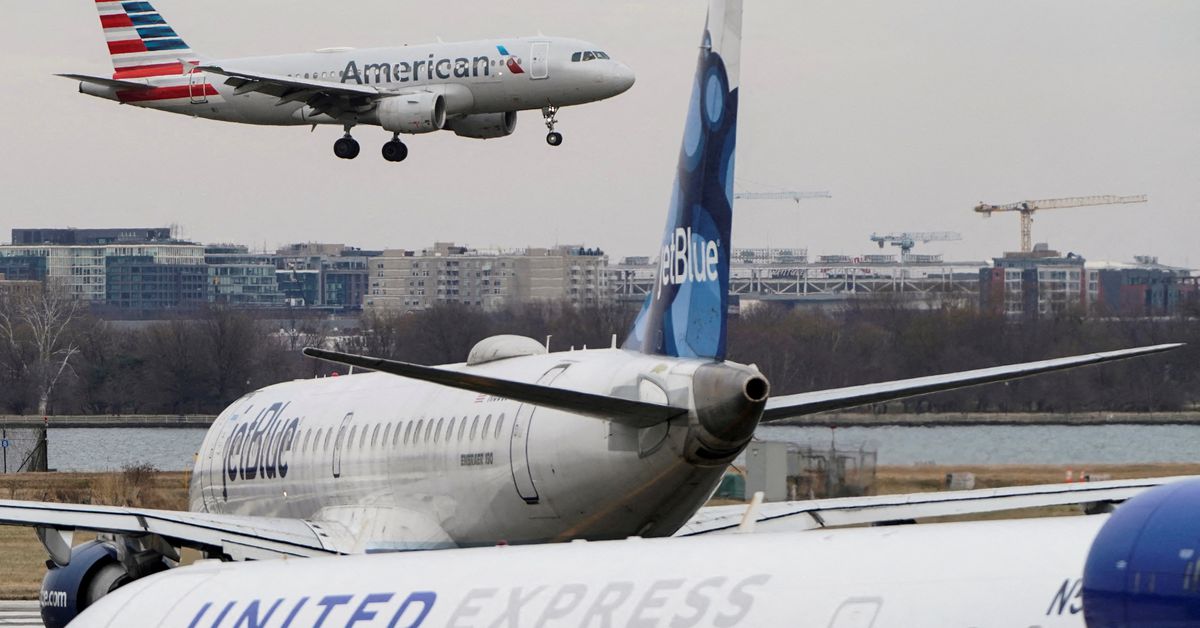 American Airlines says in talks with Airbus, Boeing over narrowbody jet order