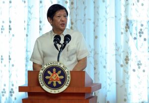 Marcos 2nd SONA: Fashion and politics