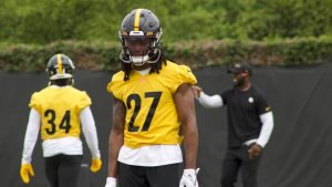 Steelers Rookie Cory Trice Carted Off Field After Injury