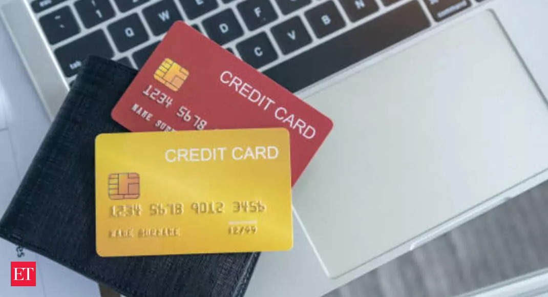 Credit card debt crosses $1 Trillion, US economy under pressure as cost-of-living soars