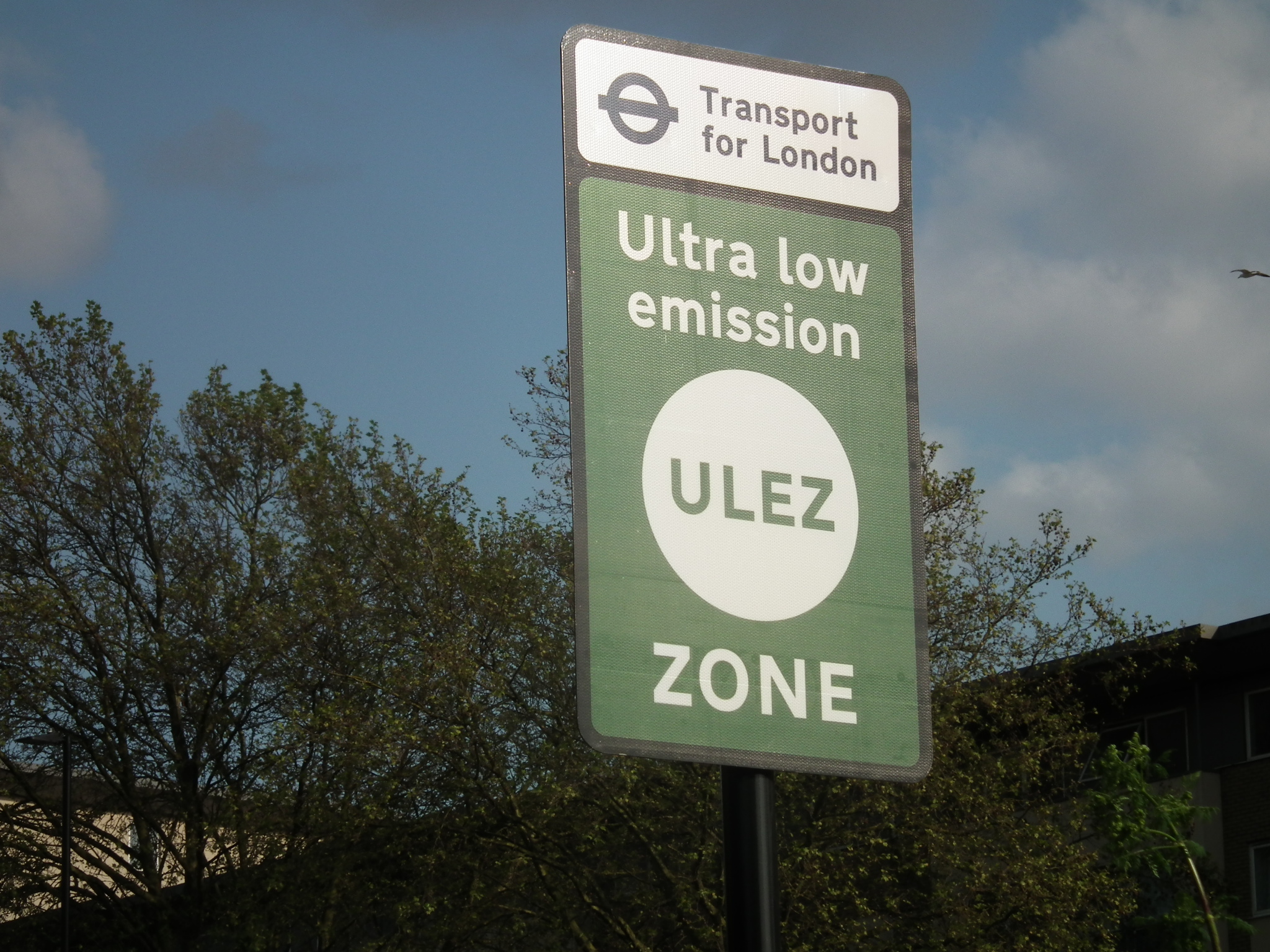 ULEZ expansion is for your own good, London mayor tells builders