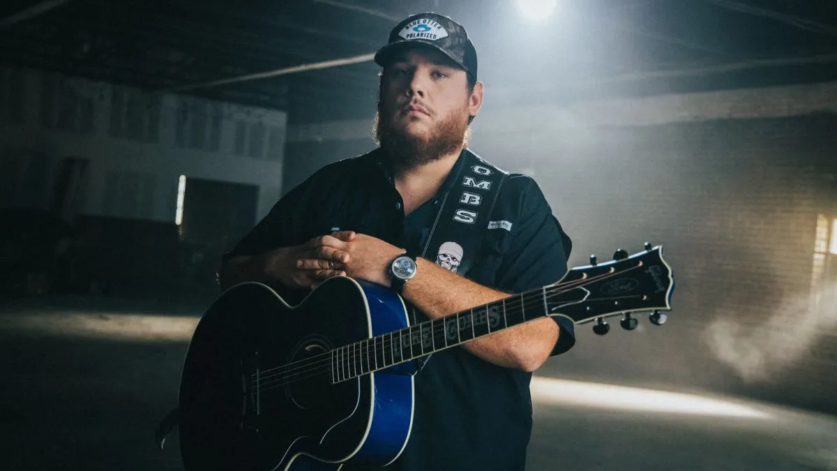 Luke Combs Announces 2024 North American Tour Dates