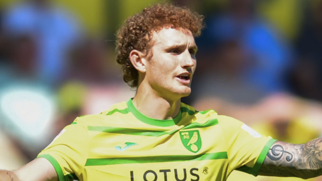 Josh Sargent substituted off after scoring for Norwich City