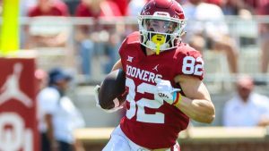 WATCH: Oklahoma’s Gavin Freeman Scores On 82-Yard Punt Return