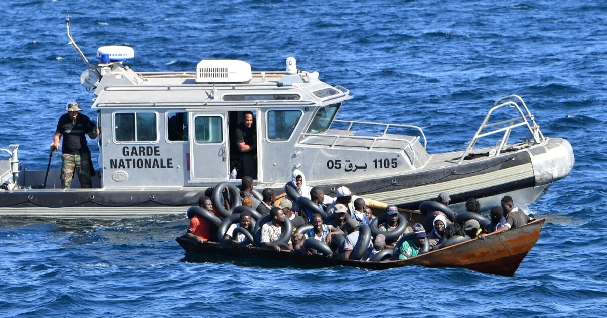 Five dead, seven missing as migrant boat sinks off Tunisia