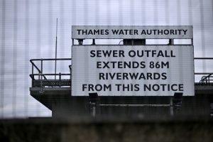 West London residents left without water for second day; Thames Water apologies