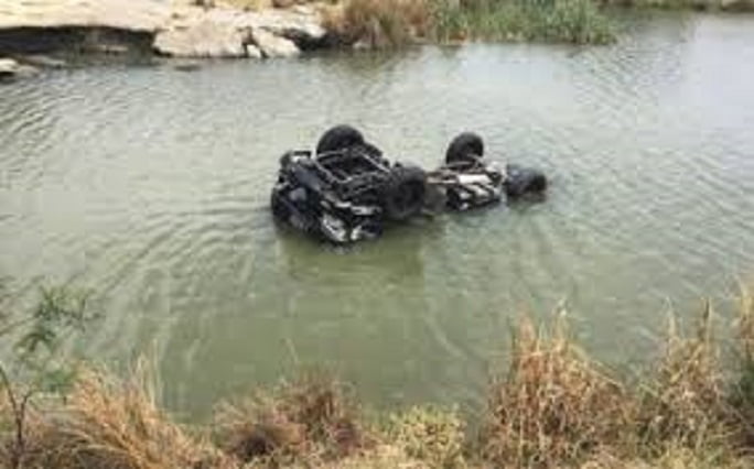 One Dead And Two Injured As Vehicle Plunges Into River 