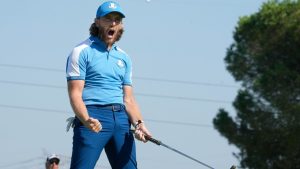 Europe sweeps opening session in Ryder Cup to put USA down 4-0