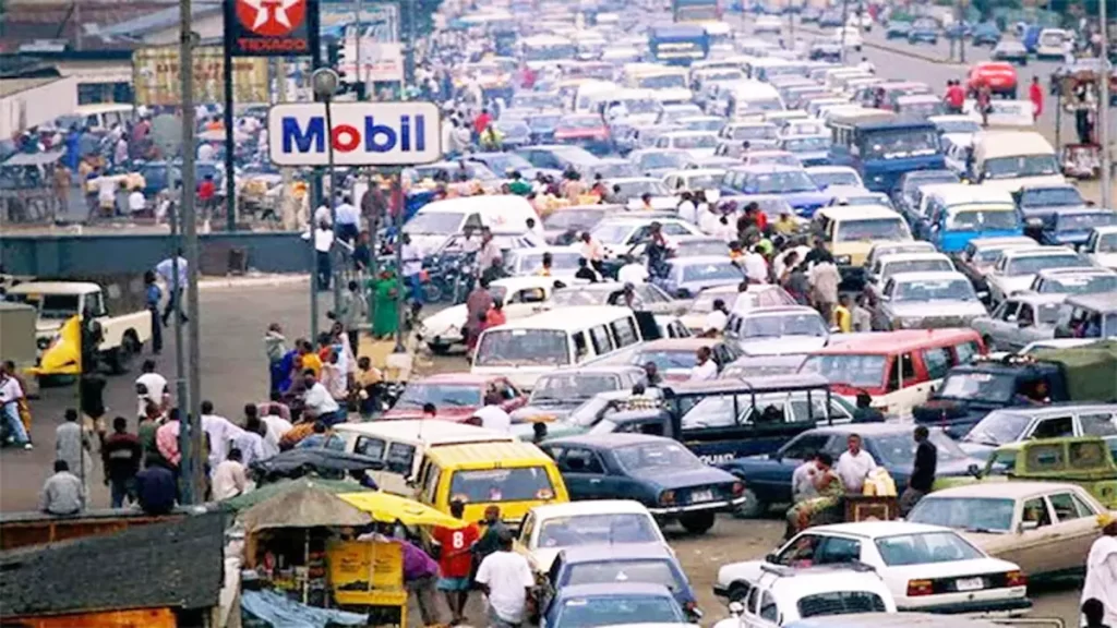 BREAKING: Fuel scarcity looms in Lagos, environs as marketers shut stations