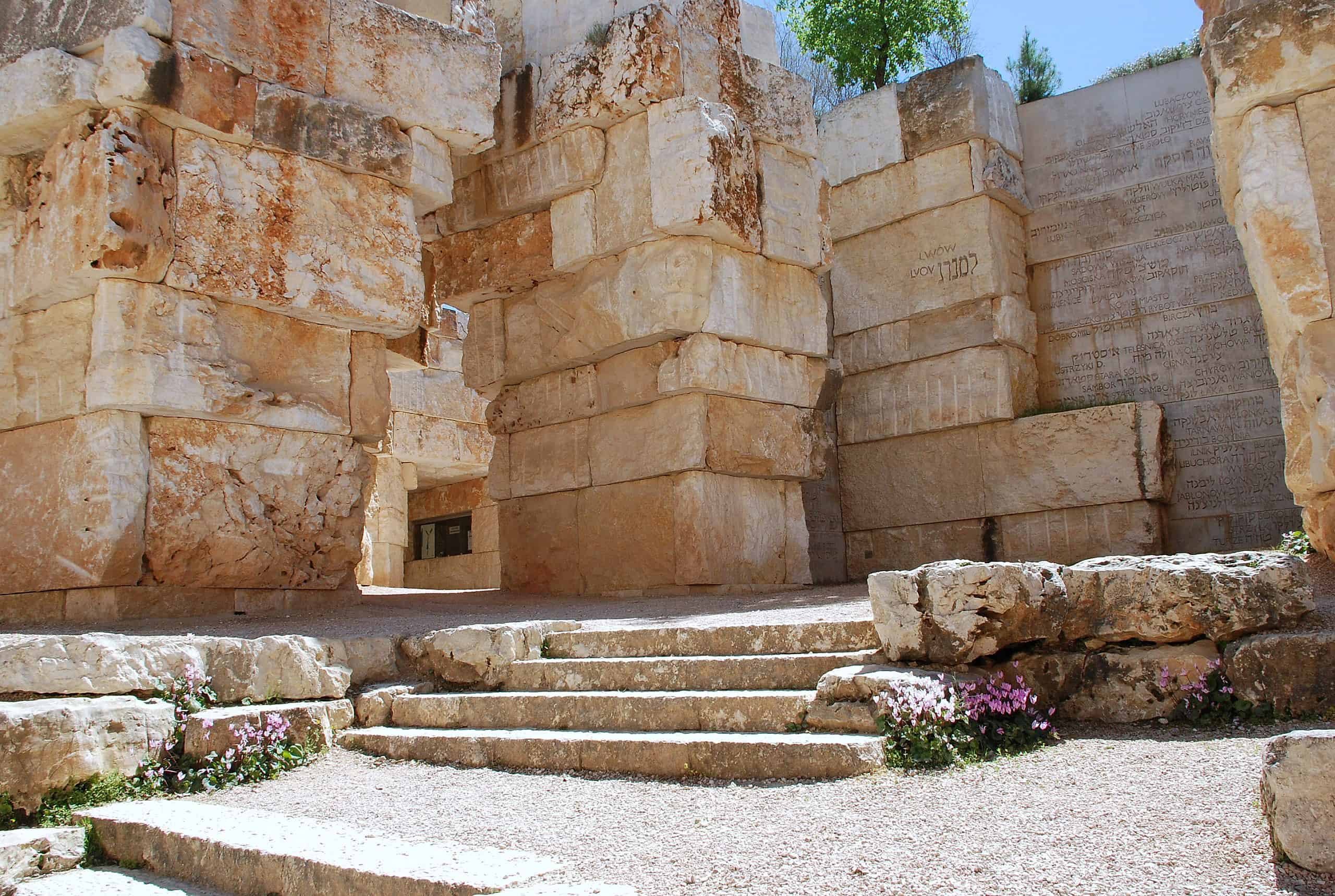 Yad Vashem sound and light show to highlight lost communities