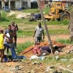 TRAGEDY: 5 persons Electrocuted While Installing Church Billboard Near High Tension in Rumuomasi PH (photo)