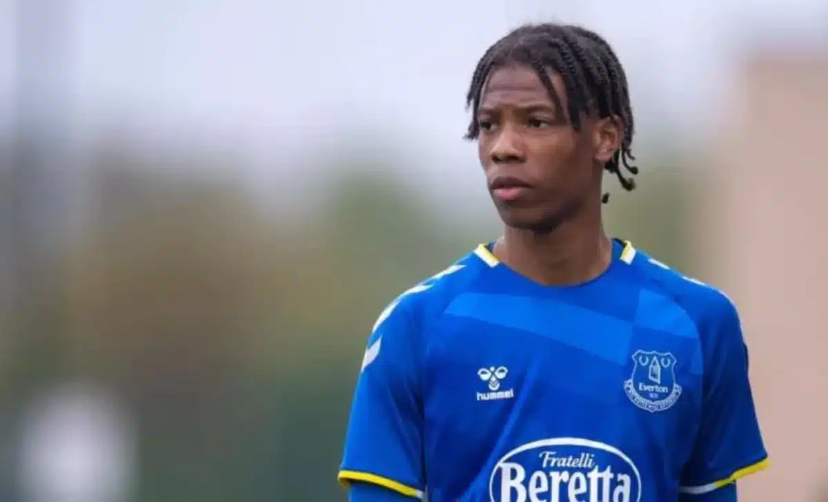 Who is Ishe Samuels-Smith? 17-year-old defender joins Chelsea from Everton