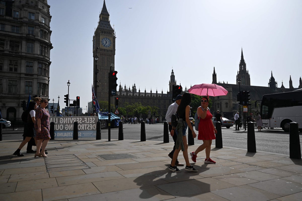 Hottest September day since 2016 as London basks in 32C heatwave