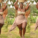 African Black Queen melts hearts with her innocent show offs (Video)