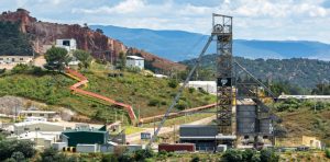Pan American suspends operations at Mexico silver mine