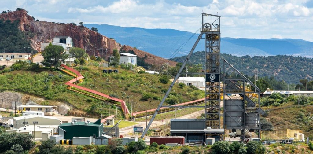 Pan American suspends operations at Mexico silver mine