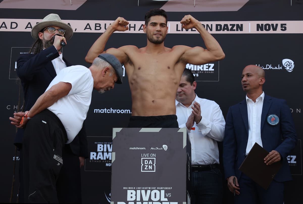 Zurdo Ramirez vs Joe Smith Jr on weight in Las Vegas