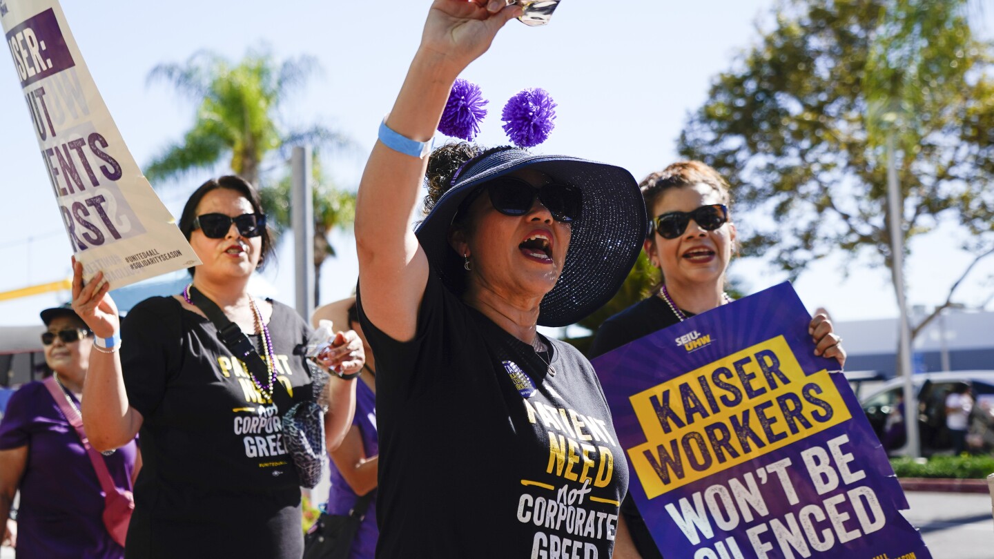 Health care strike over pay and staff shortages heads into final day with no deal in sight