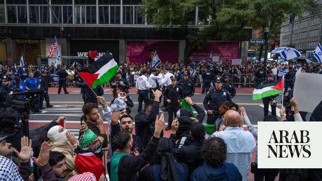 Israeli and Palestinian supporters hold competing rallies across US amid war in Gaza