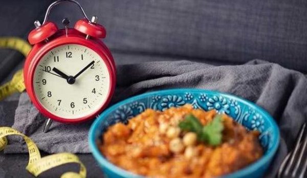 4 people who should never try Intermittent Fasting, according to experts